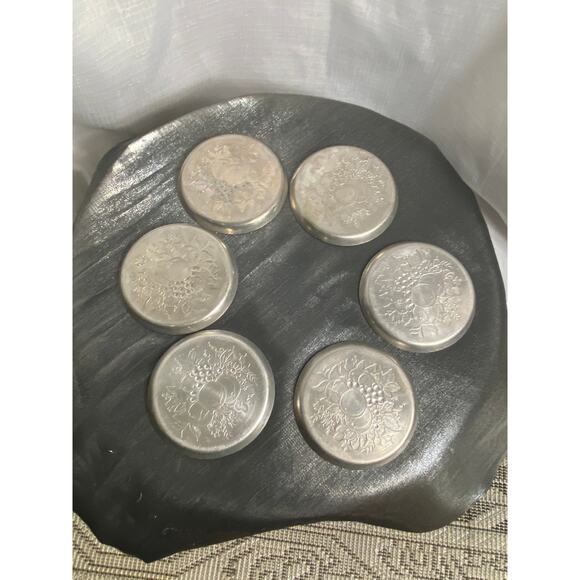 Vintage Set of 6 Forged Aluminum Round Drink Coasters fruit floral pattern EUC - Picture 10 of 14